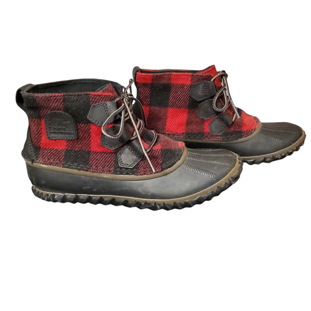 *SOLD* Sorel buffalo plaid duck boots prototype/sample size 7 women's